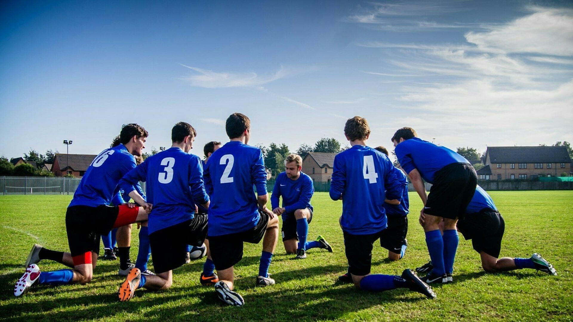 Exploring the ‍Dynamics of Effective Team Play